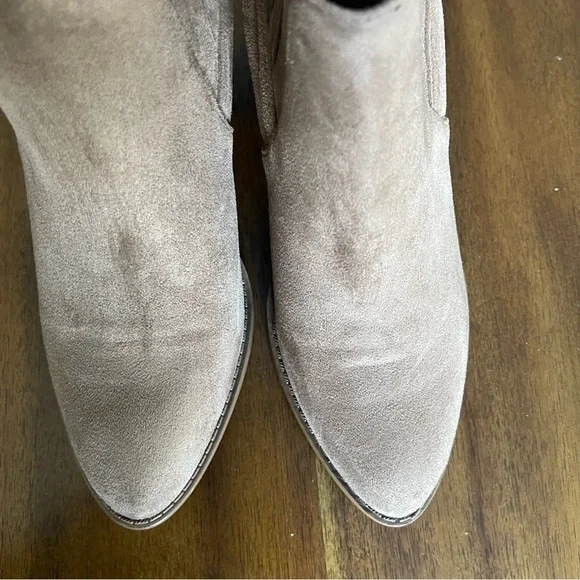 Suede ankle booties - Picture 9 of 10